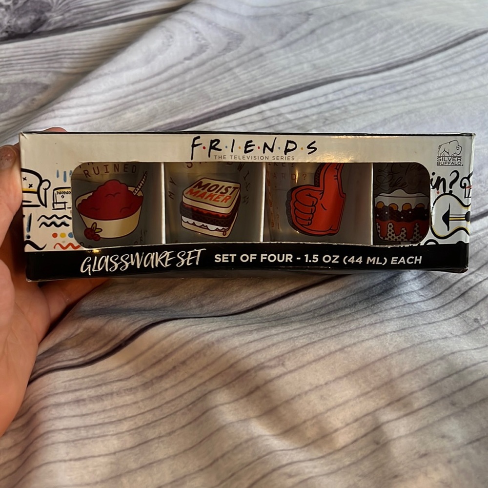 Glassware set of 4, FRIENDS, the television series